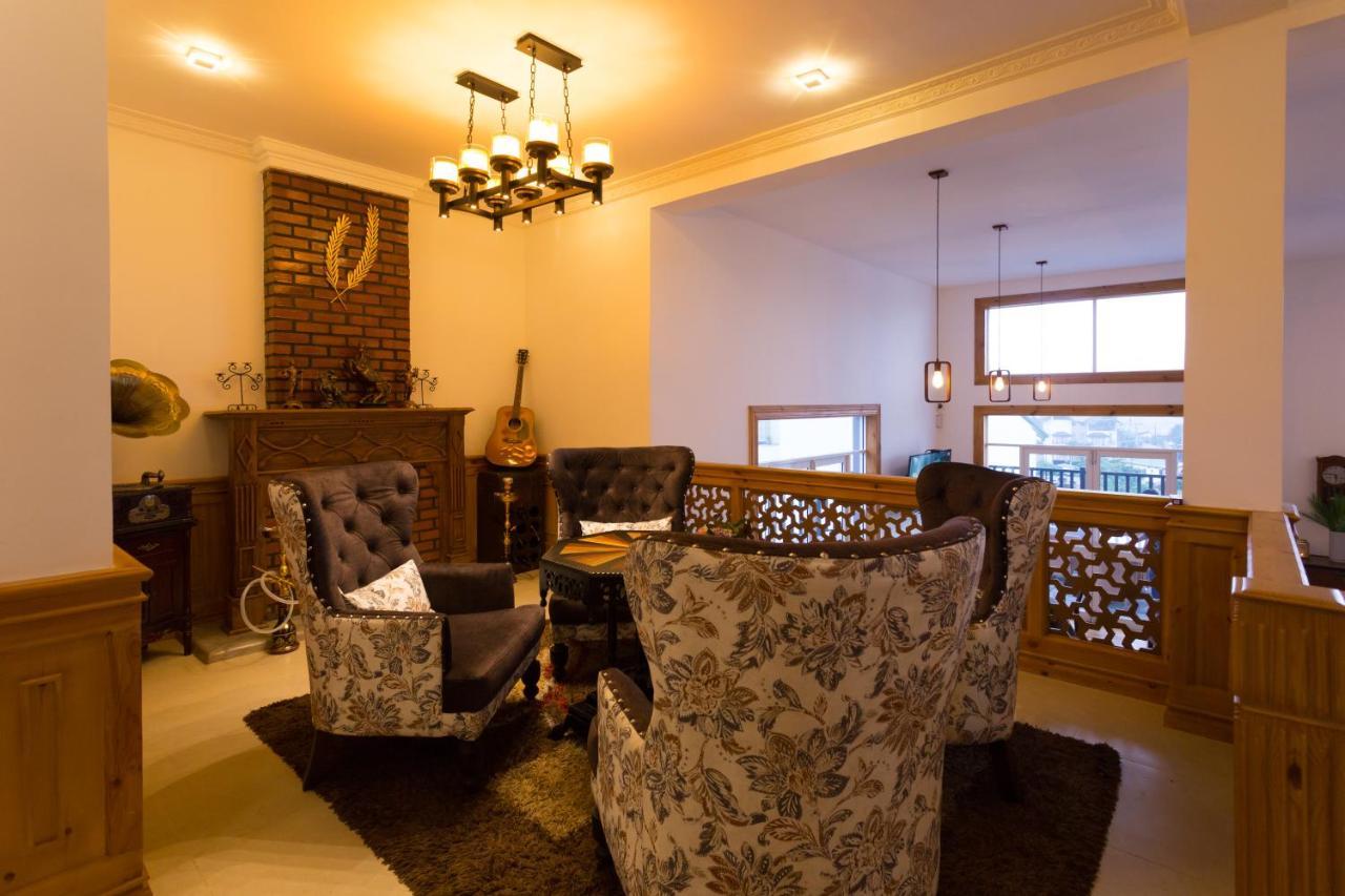 C I Residence نوفارا إيلِيا المظهر الخارجي الصورة